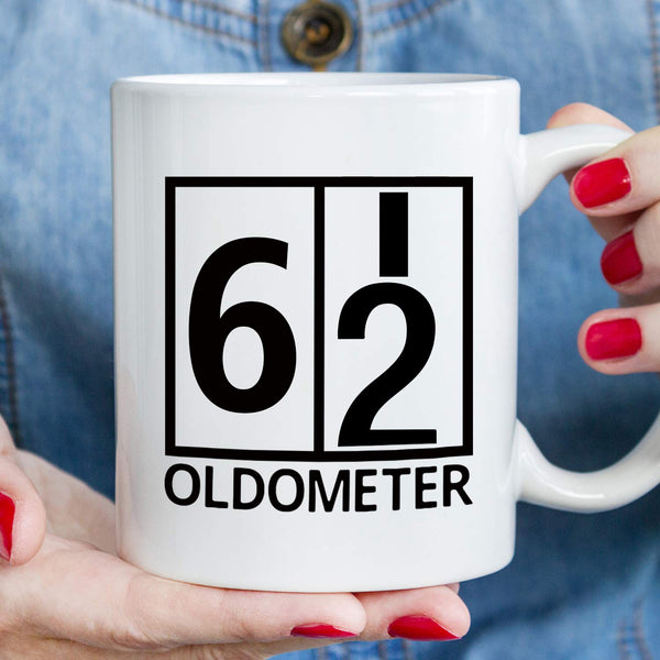 62nd Birthday Gifts for Women - 1957 Birthday Gifts for Women, 62 Years Old Birthday Gifts Coffee Mug for Mom, Wife, Friend, Sister, Her, Colleague, Coworker, Oldometer Mug - 11oz